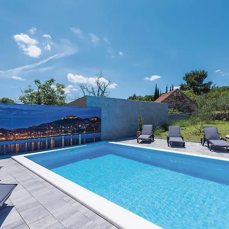 Holiday home Amazing In Bilice With Outdoor Swimming Pool *