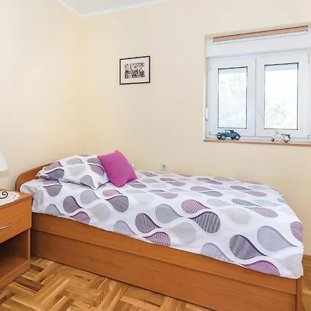 Holiday home Amazing In Bilice With Outdoor Swimming Pool
